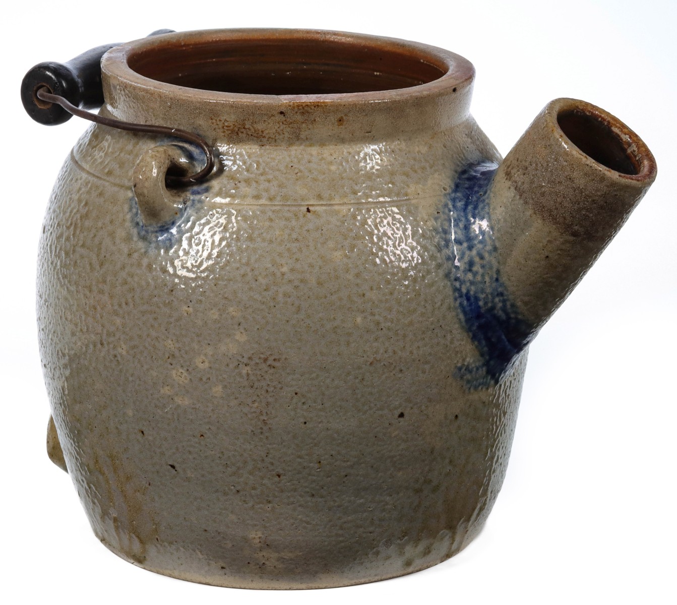 A 19TH C. AMERICAN SALT GLAZED BATTER JUG WITH BLUE