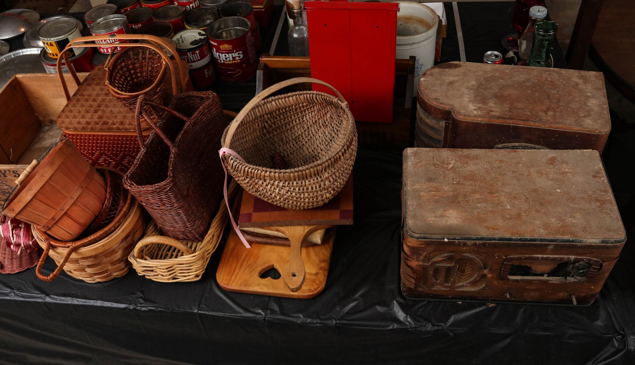 BASKETS, RADIOS, MISCELLANEOUS