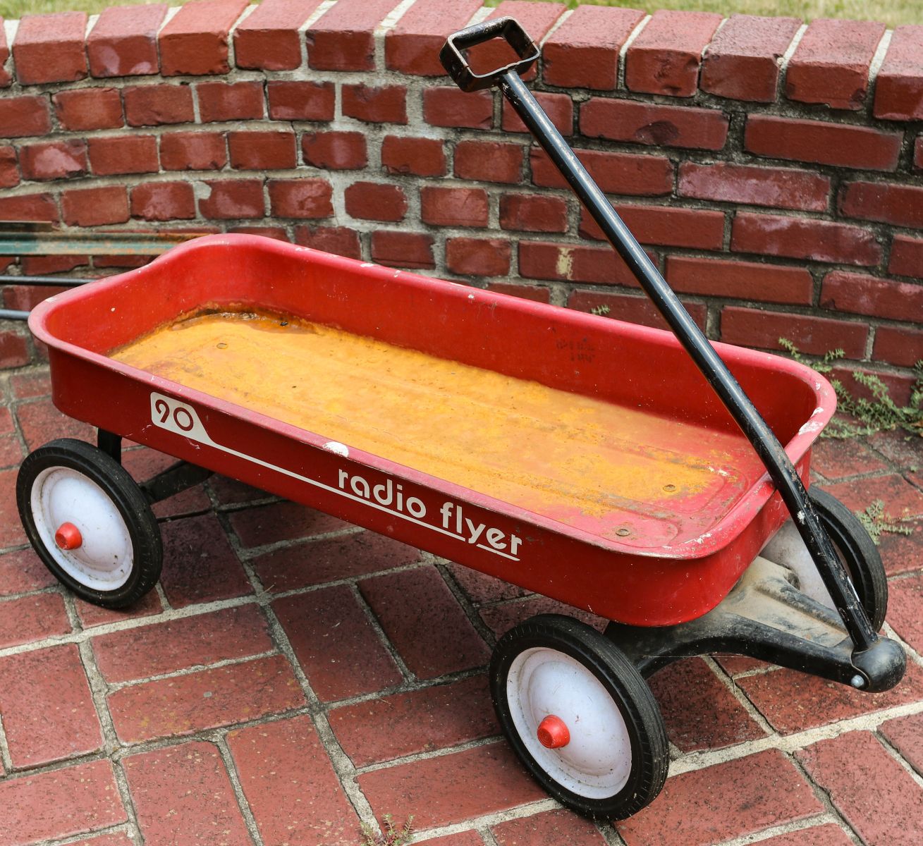 VINTAGE RADIO FLYER WAGON