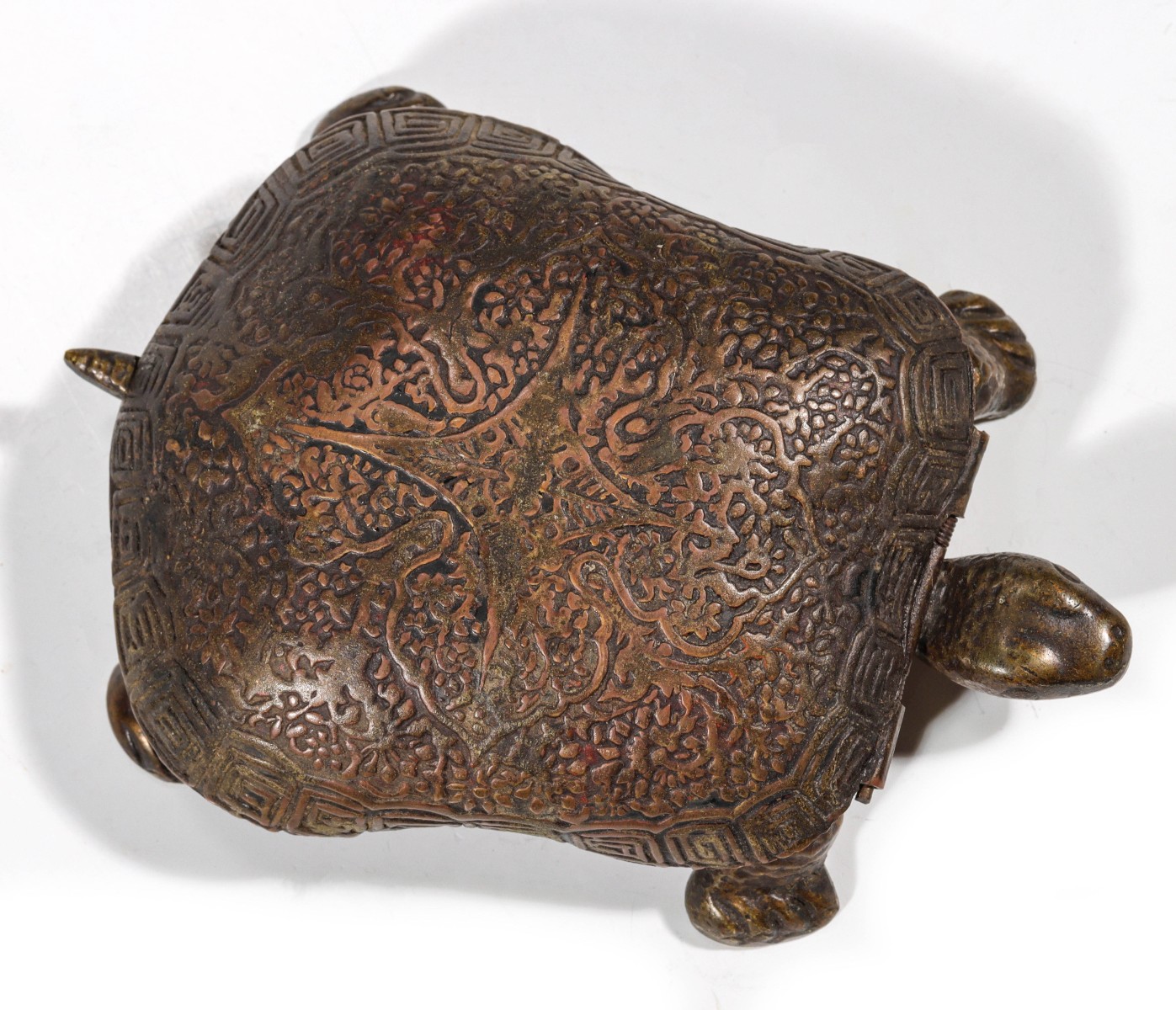 AN UNUSUAL BRASS TURTLE MATCH SAFE STRIKER C. 1900