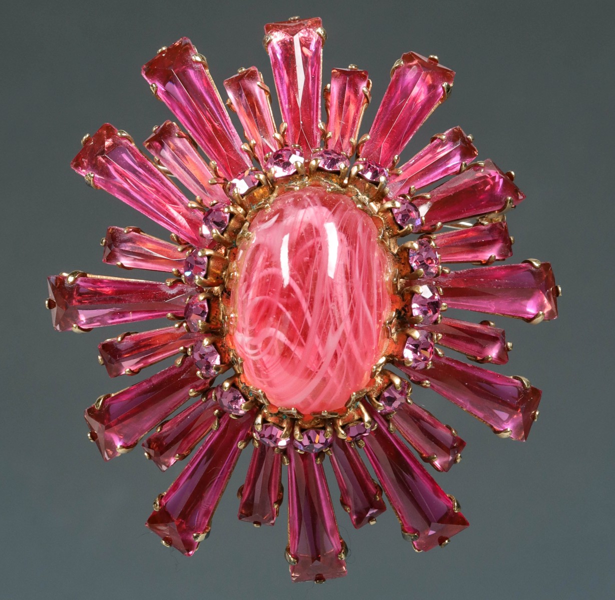 A LARGE COSTUME JEWELRY BROOCH VERIFIED AS SCHREINER