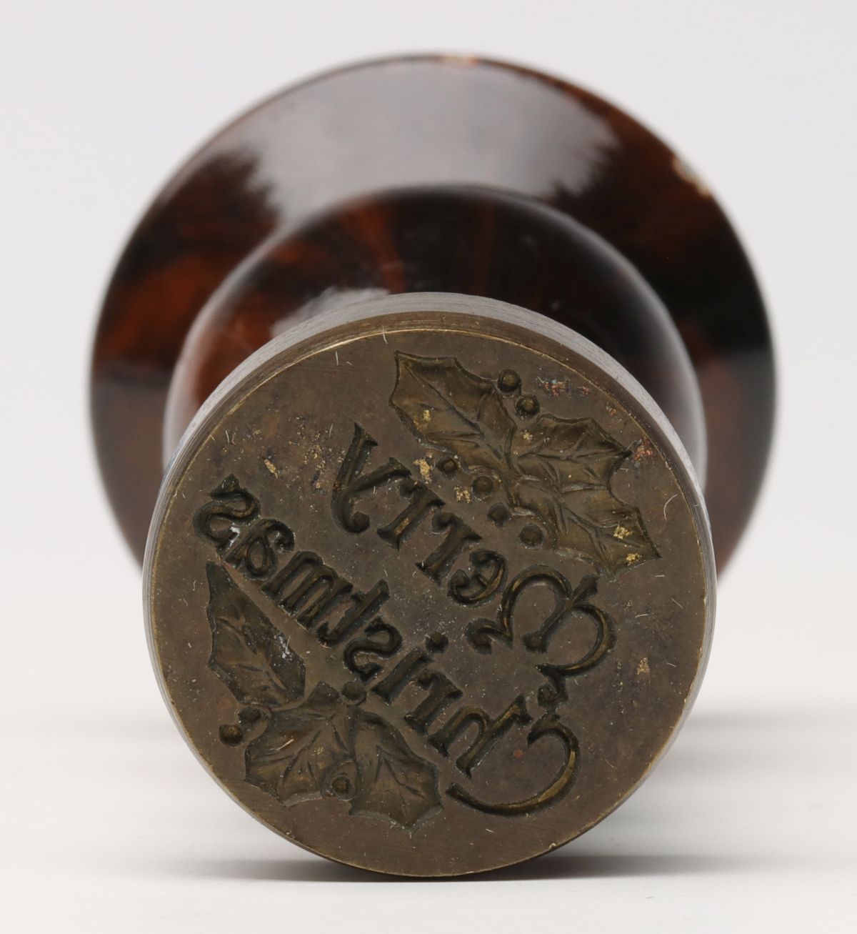 AN ANTIQUE ''MERRY CHRISTMAS'' WAX SEAL