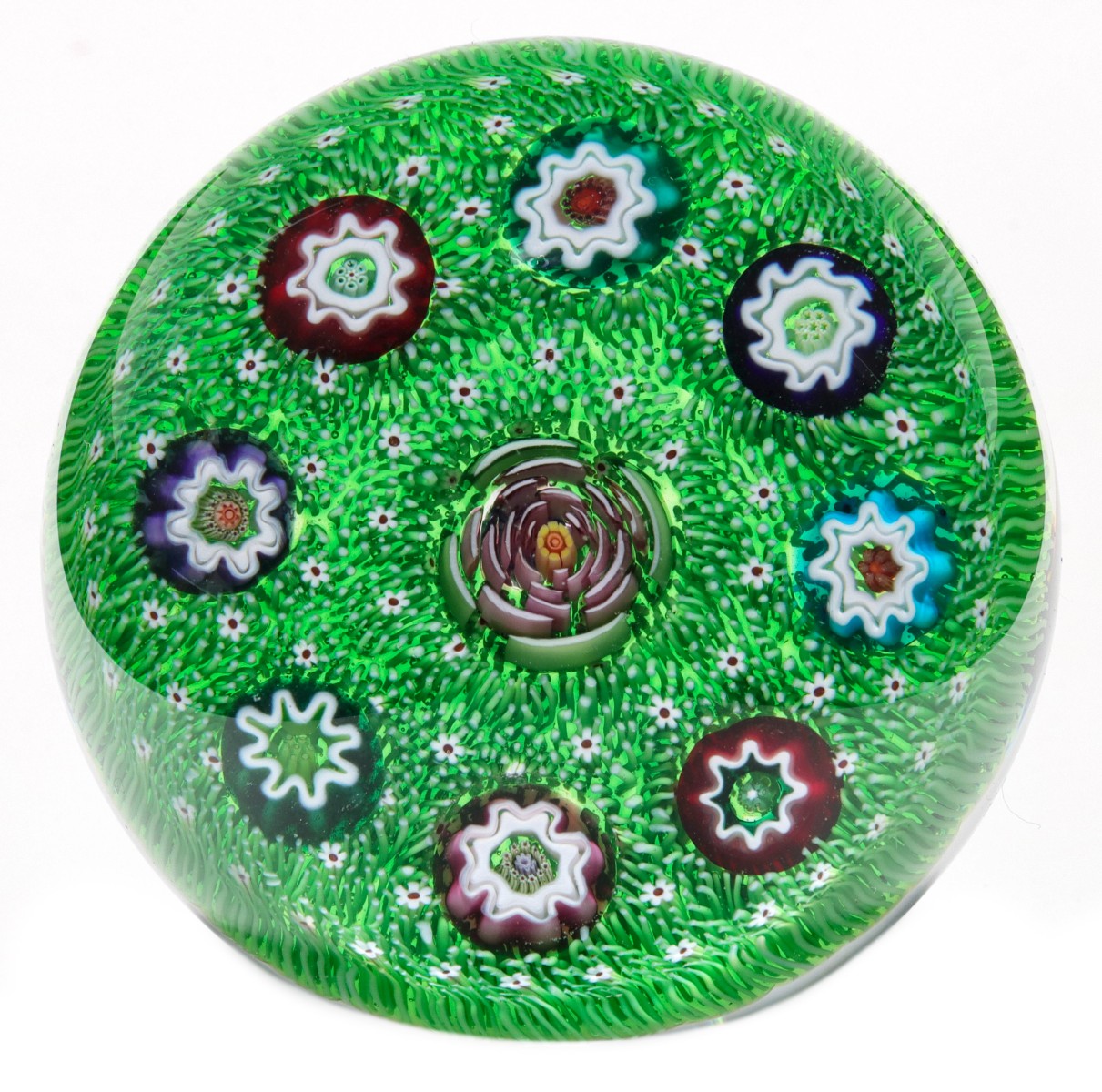 PARABELLE MINIATURE SPACED MILLEFIORI ON GRASSY FIELD