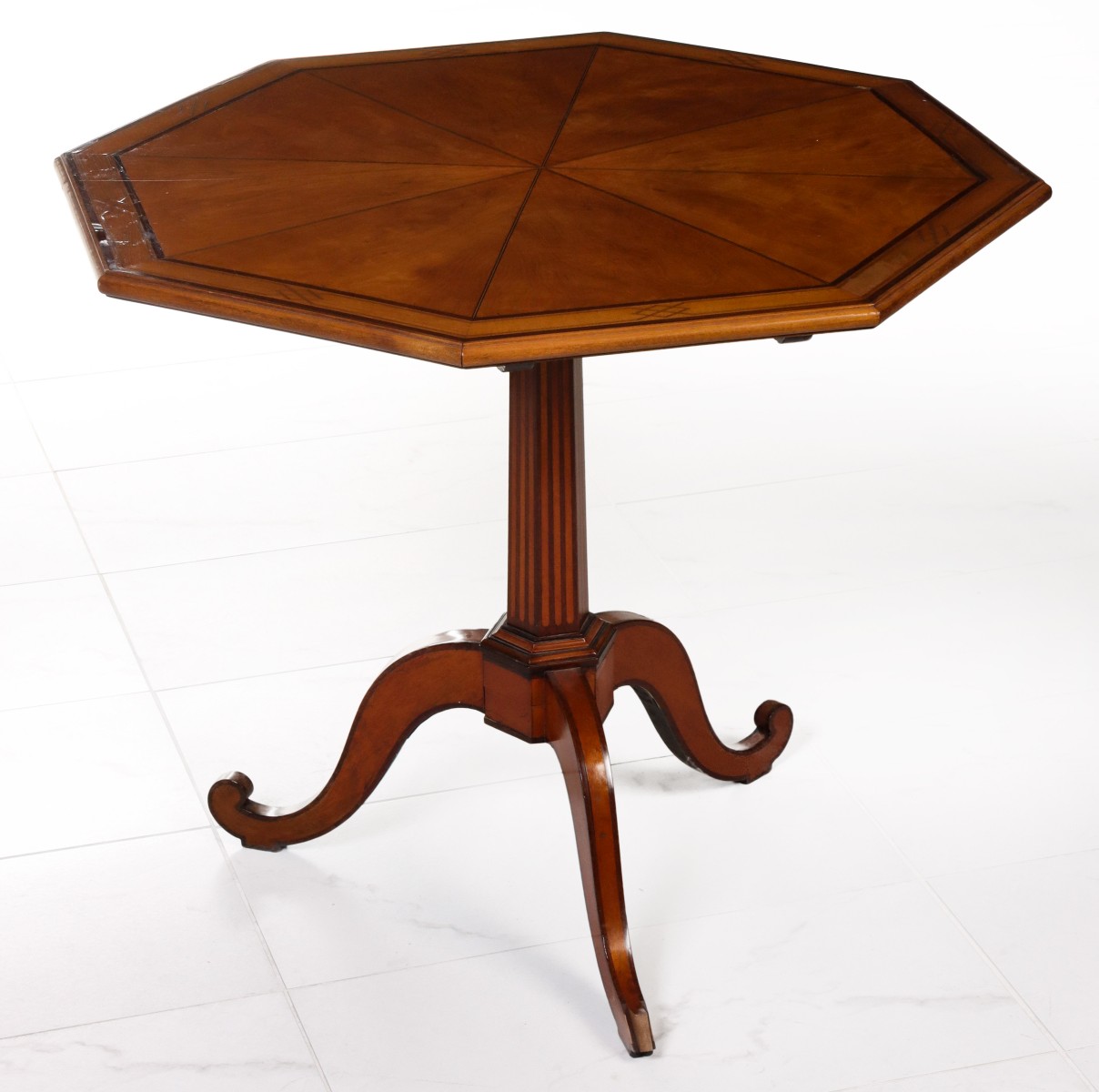 A 19TH CENTURY BIEDERMEIER TILT-TOP TABLE