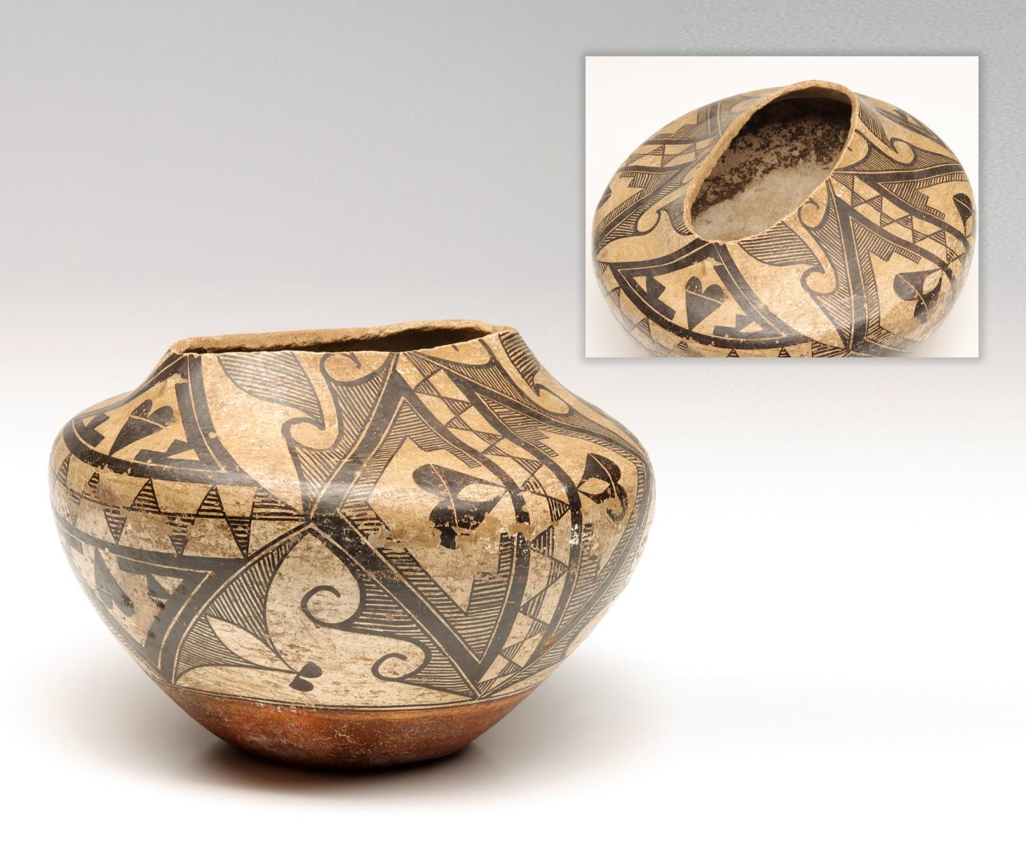 AN UNUSUAL ACOMA OLLA FORM CIRCA 1900 - AS FOUND