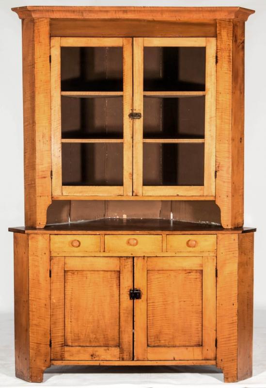 A 19TH CENTURY AMERICAN TIGER MAPLE CORNER CABINET