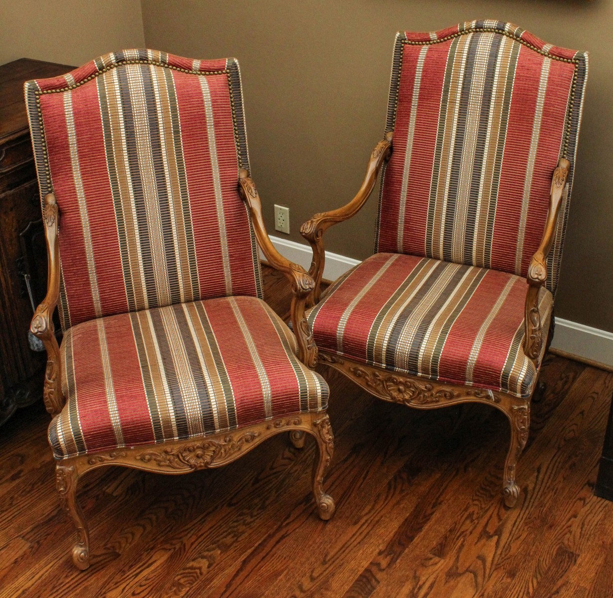 VERY NICE COUNTRY FRENCH STYLE ARM CHAIRS BY SHERRILL