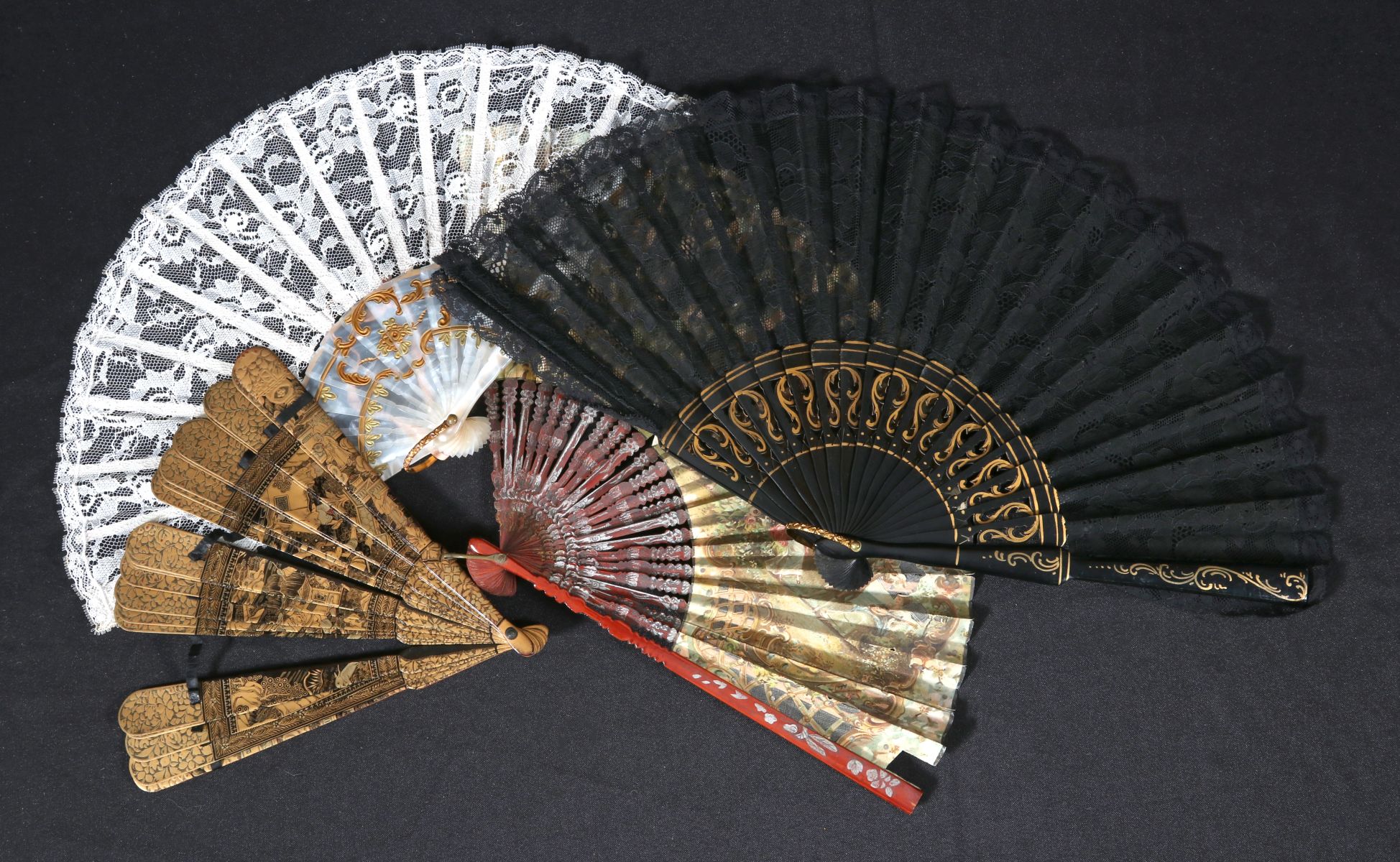 ANTIQUE LACE, HAND PAINTED AND LACQUER HAND FANS