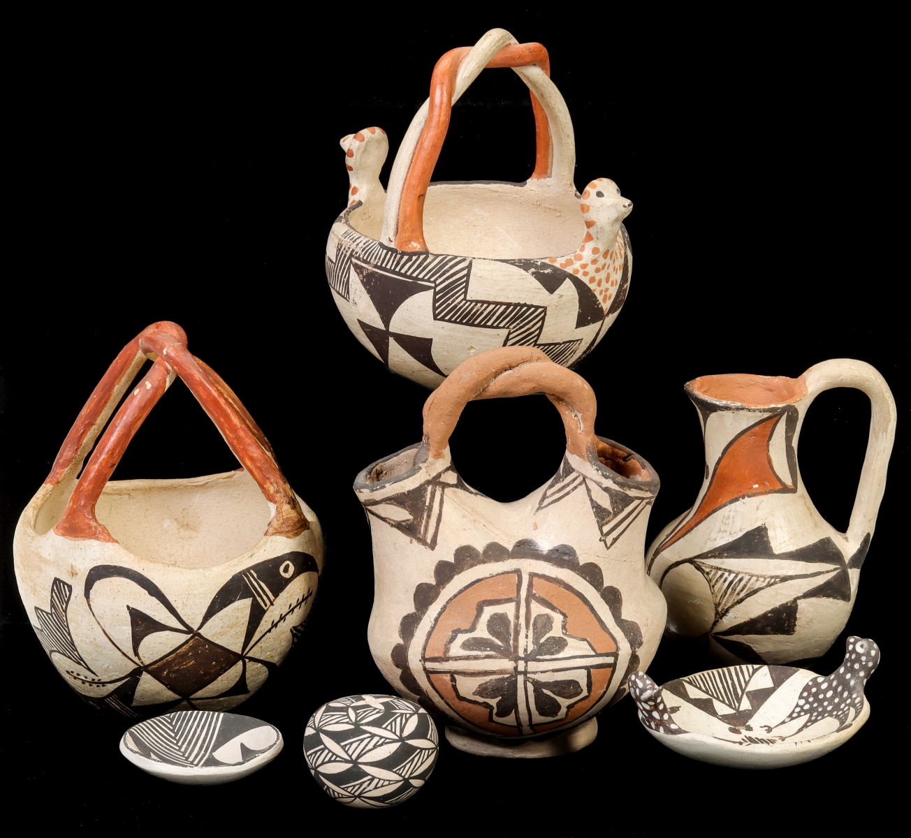 A COLLECTION OF CIRCA 1920s ACOMA PUEBLO POTTERY