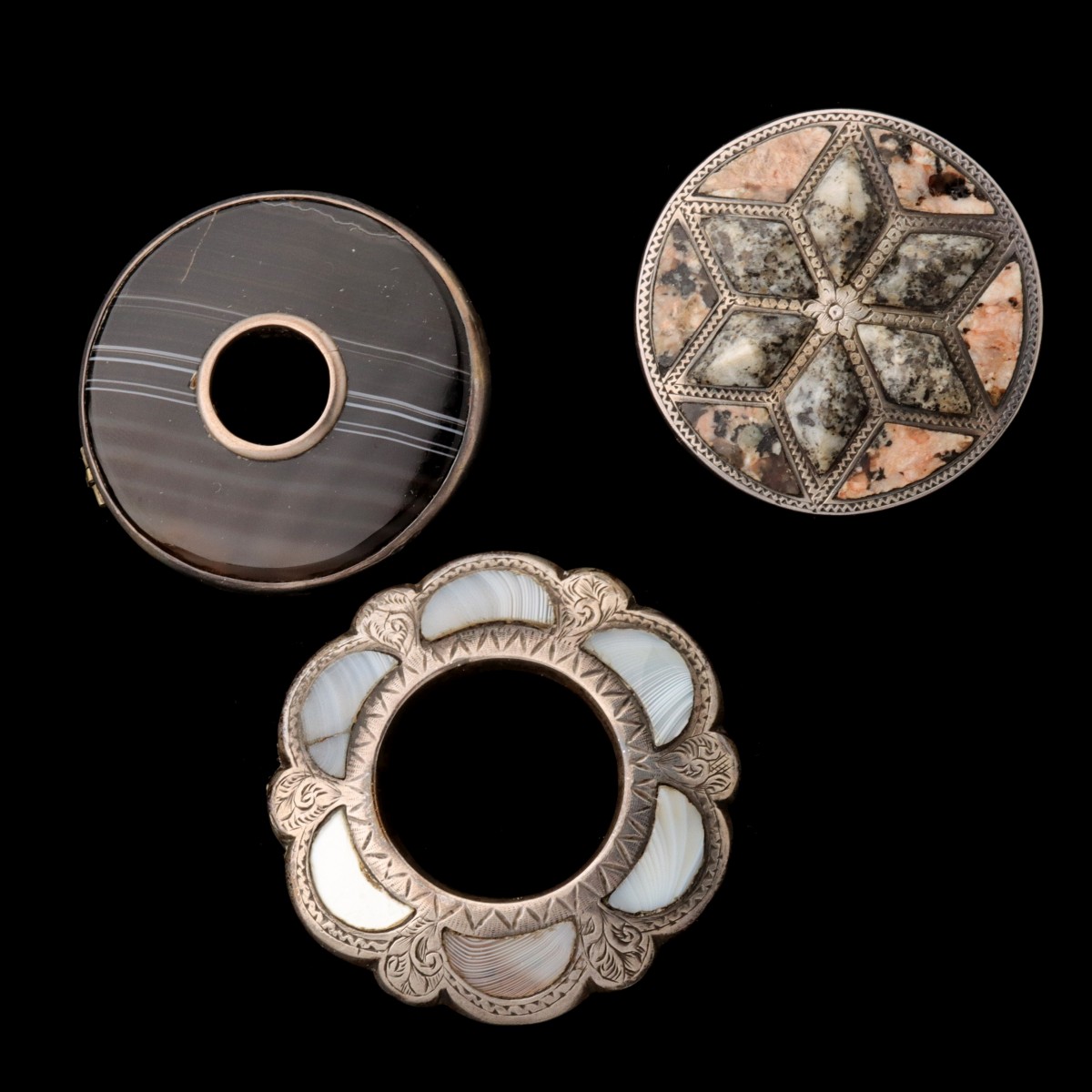 THREE 19TH C. SCOTTISH SILVER AND AGATE BROOCHES