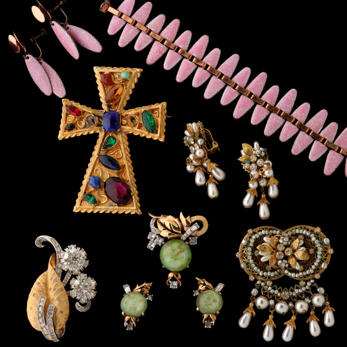 A COLLECTION OF MID TO LATE 20C. SIGNED COSTUME JEWELRY