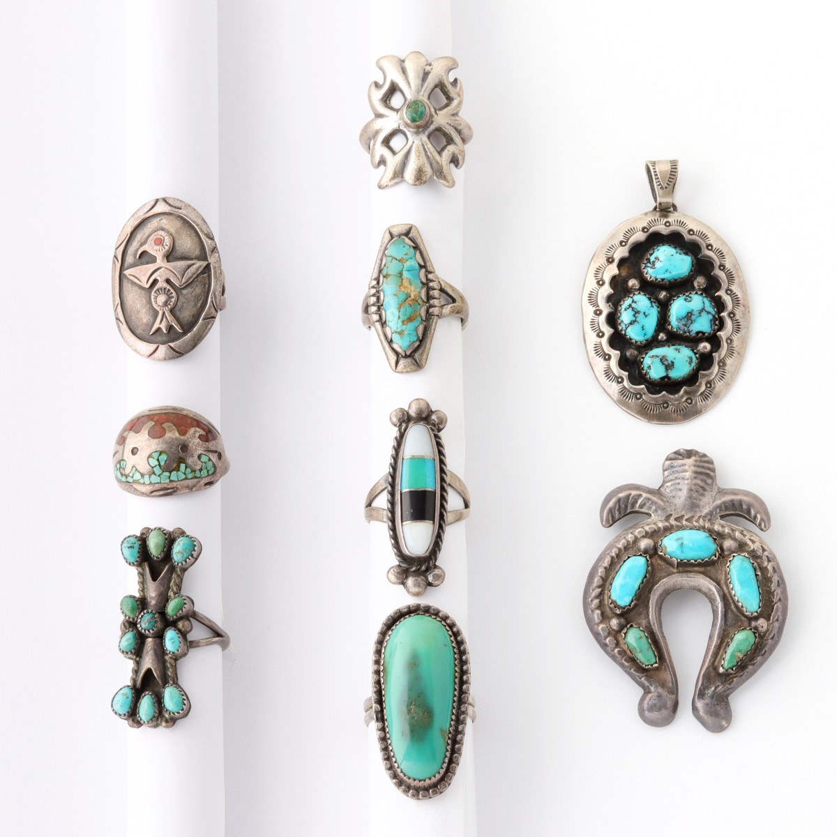 A COLLECTION OF STERLING SILVER JEWELRY W/ TURQUOISE