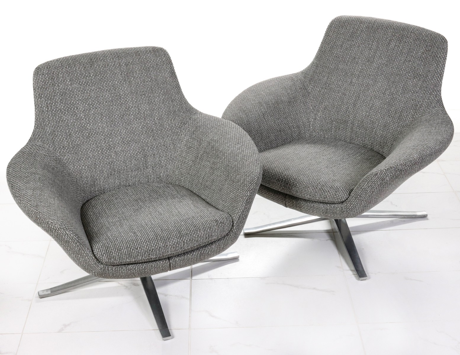 PEARSON LLOYD MODERN LOUNGE CHAIRS FOR COALESSE