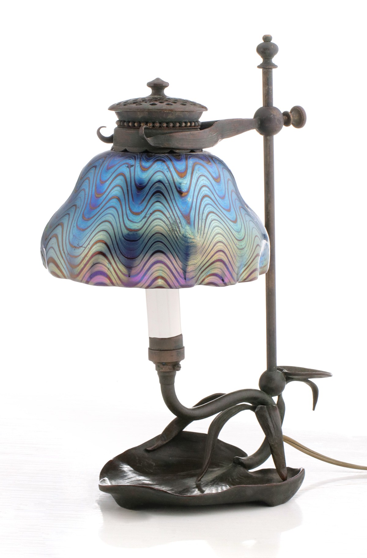 A LATE 20TH CENTURY BRONZE LAMP WITH DAMASCENE SHADE