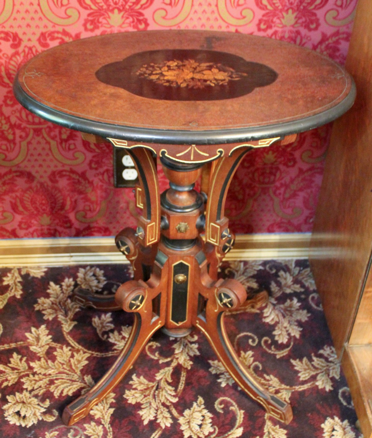 A FINE AMERICAN RENAISSANCE TABLE WITH INLAID TOP