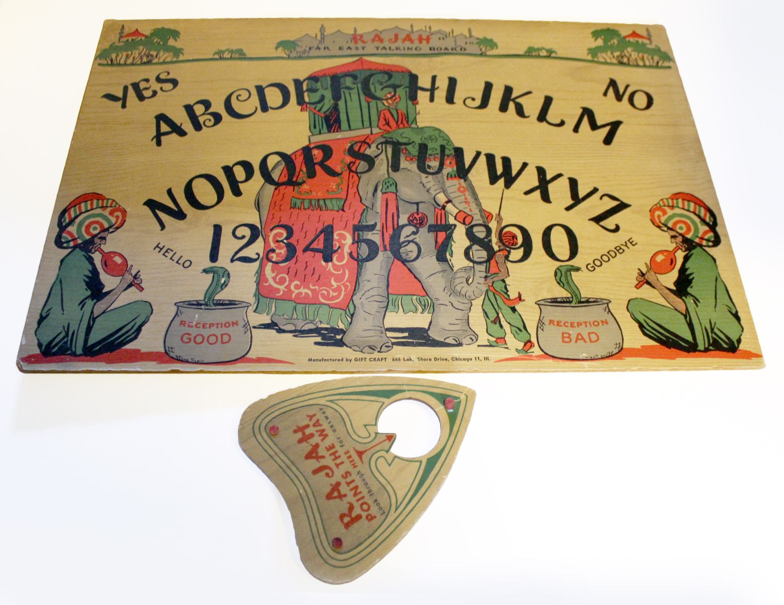 GIFT CRAFT RAJAH OUIJA BOARD GAME CIRCA 1940s