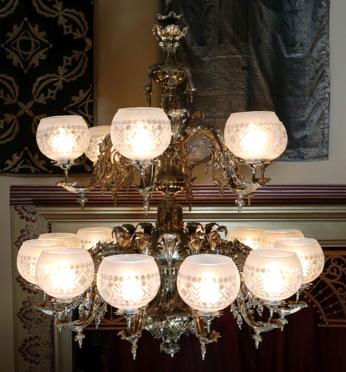 A MASSIVE 18-ARM REPRODUCTION GASOLIER CHANDELIER