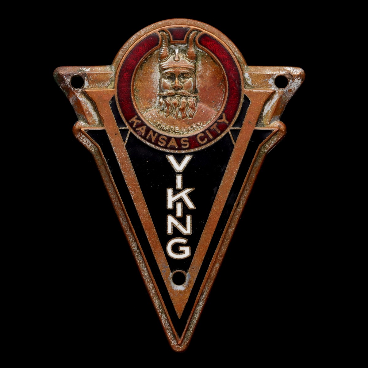 A CIRCA 1930 VIKING V-8 KANSAS CITY AUTO EMBLEM