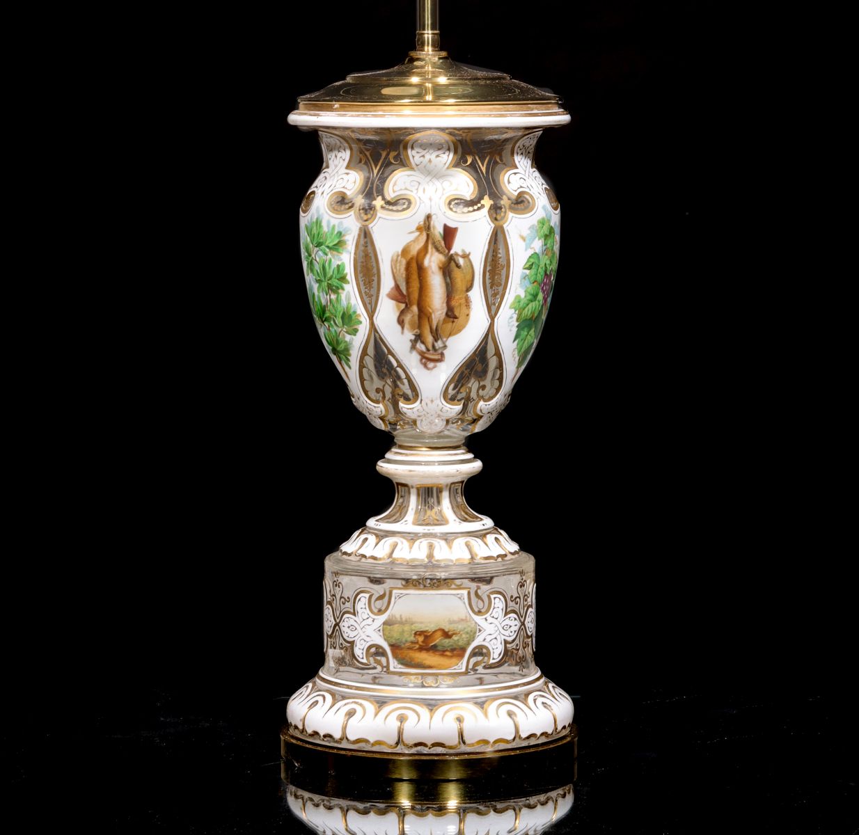 AN OUTSTANDING 19TH C. CUT OVERLAY ART GLASS LAMP