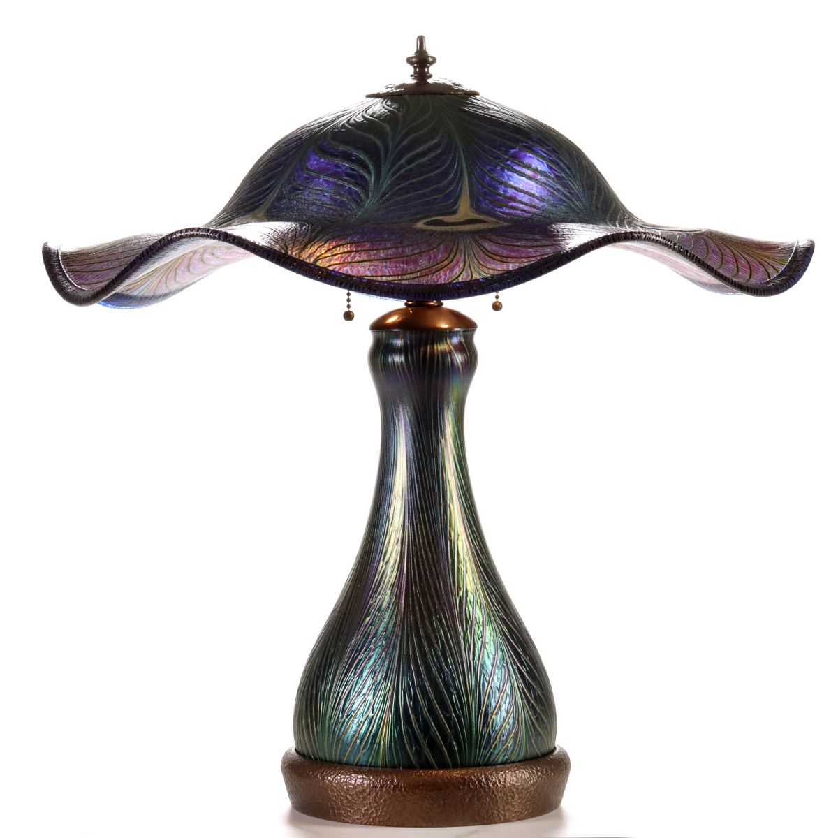 A CHARLES LOTTON PEACOCK FEATHER ART GLASS LAMP