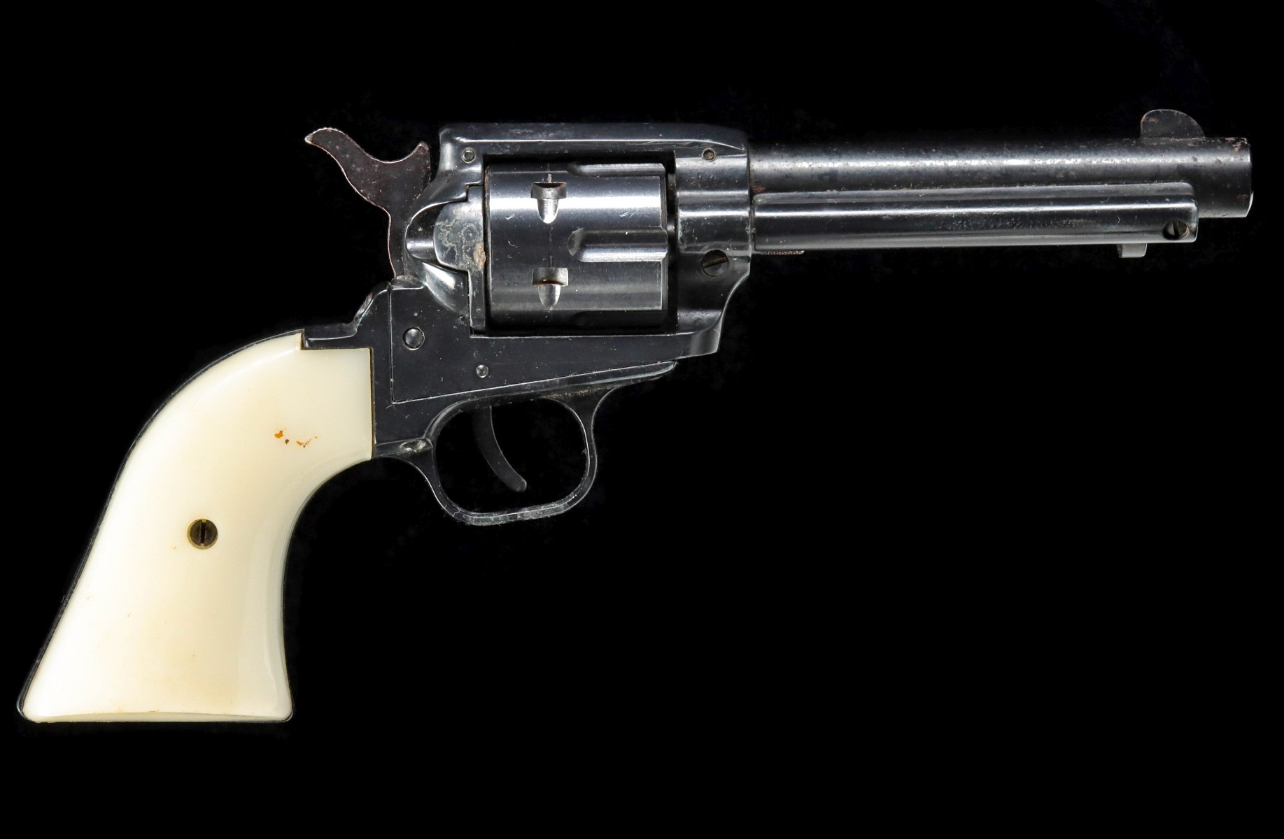 FIE .22 CAL E15 SINGLE-ACTION REVOLVER