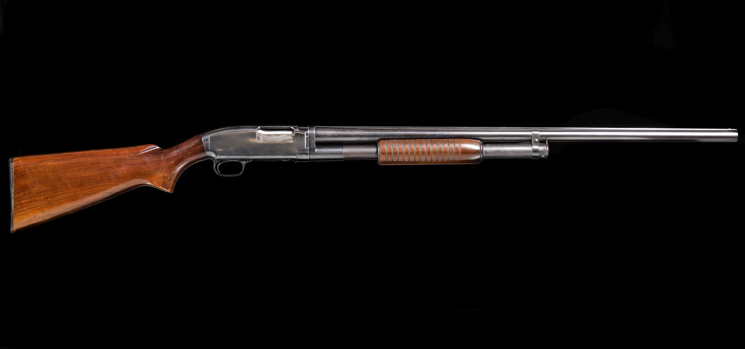 WINCHESTER 12GA MODEL 12 PUMP SHOTGUN