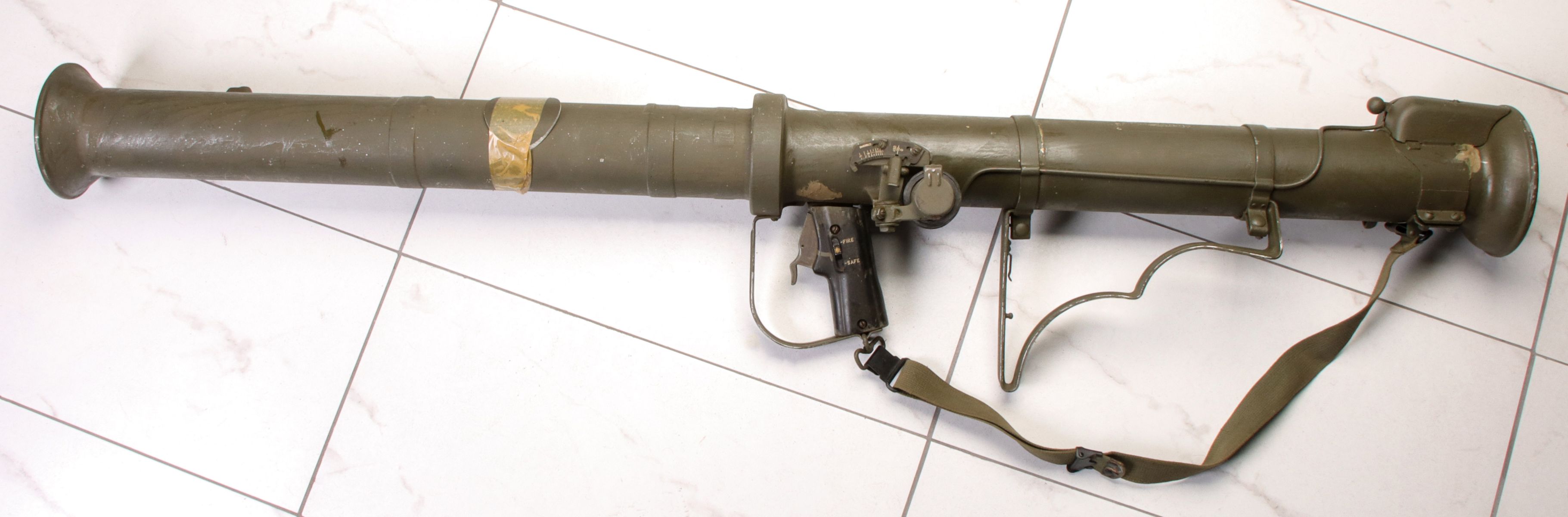 M20 SUPER BAZOOKA WITH DUMMY ROUND AND CRATE