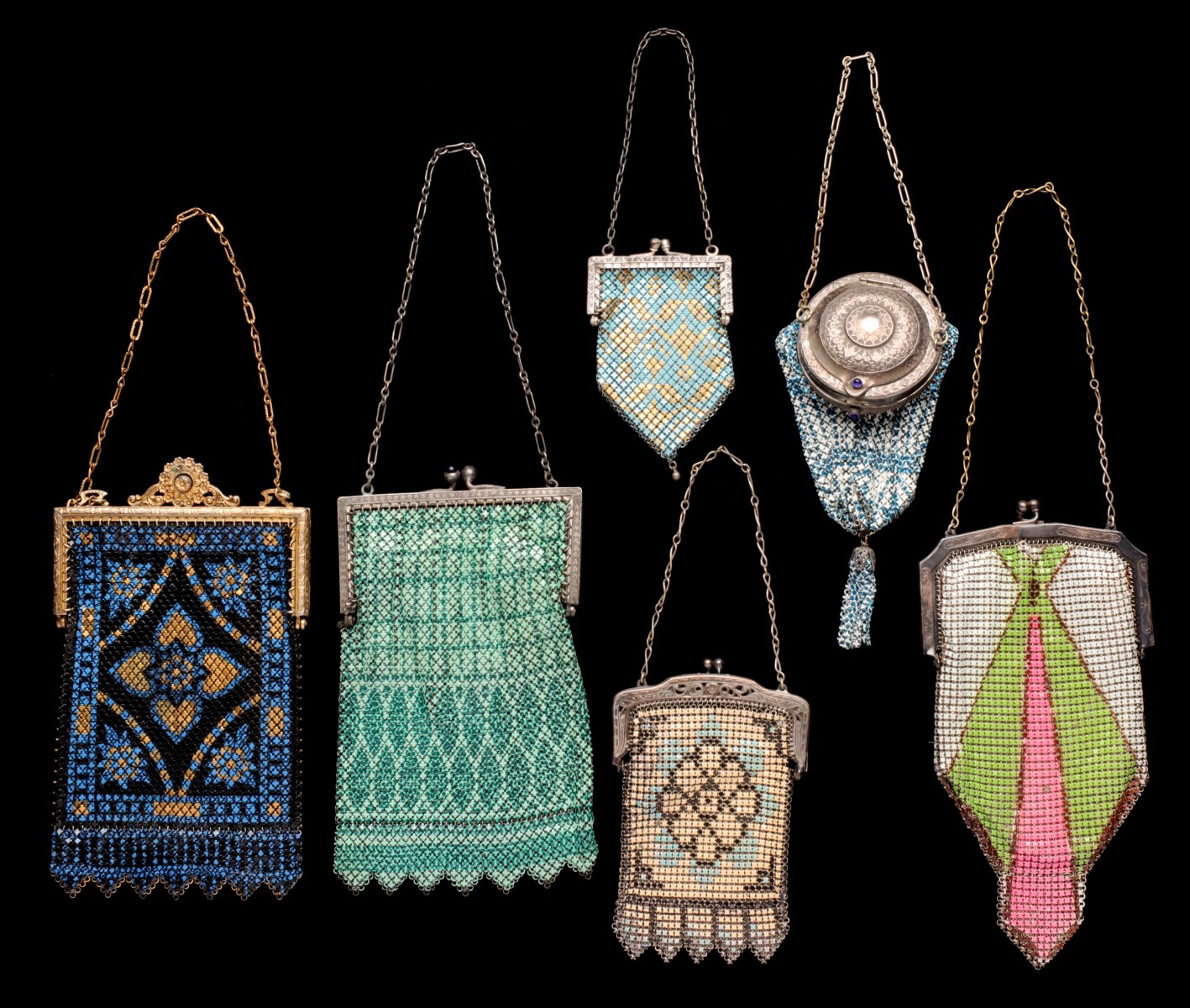 A COLLECTION OF MANDALAY AND OTHER NICE MESH PURSES