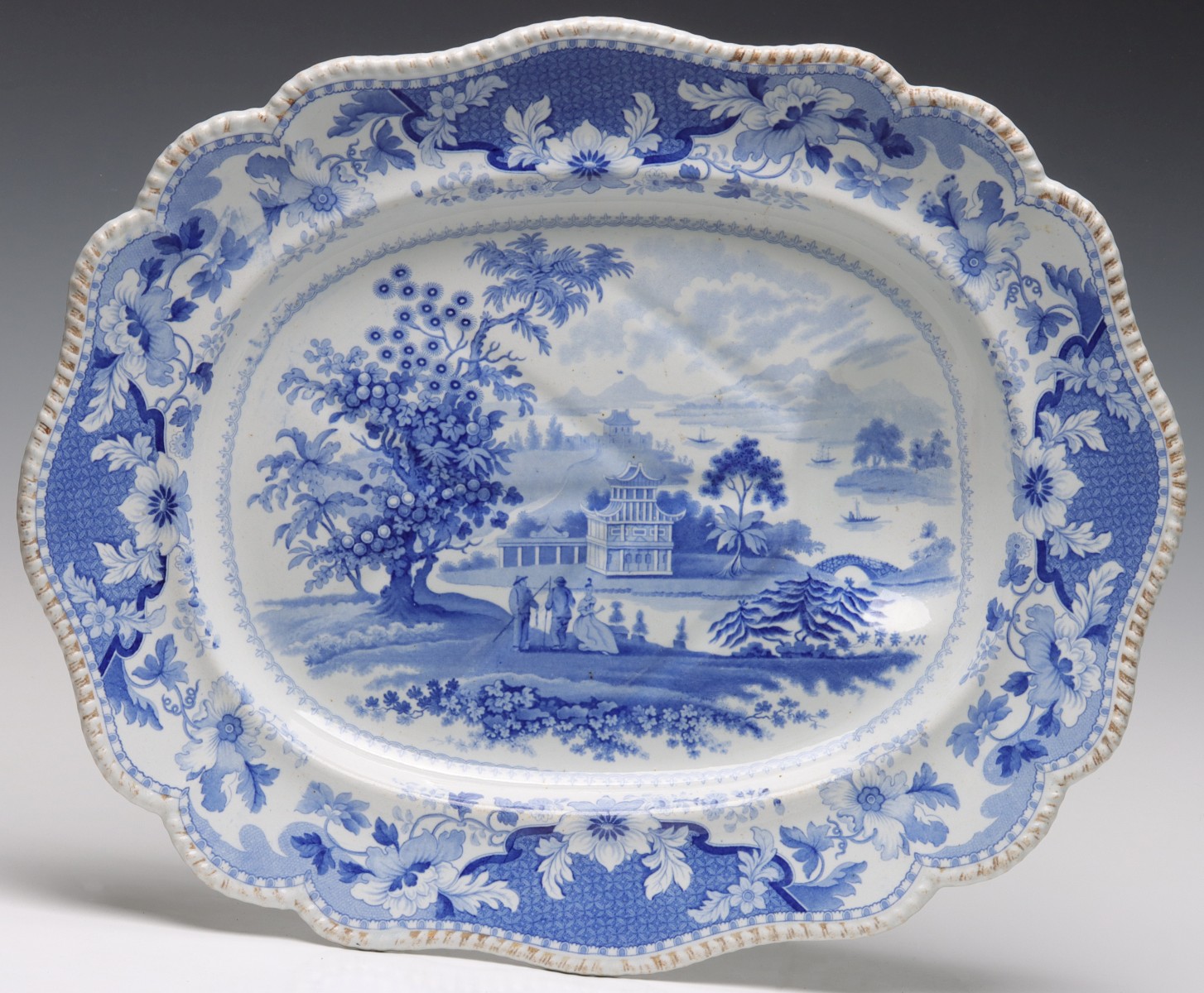 A LARGE 19TH CENT STAFFORDSHIRE TRANSFER WARE PLATTER