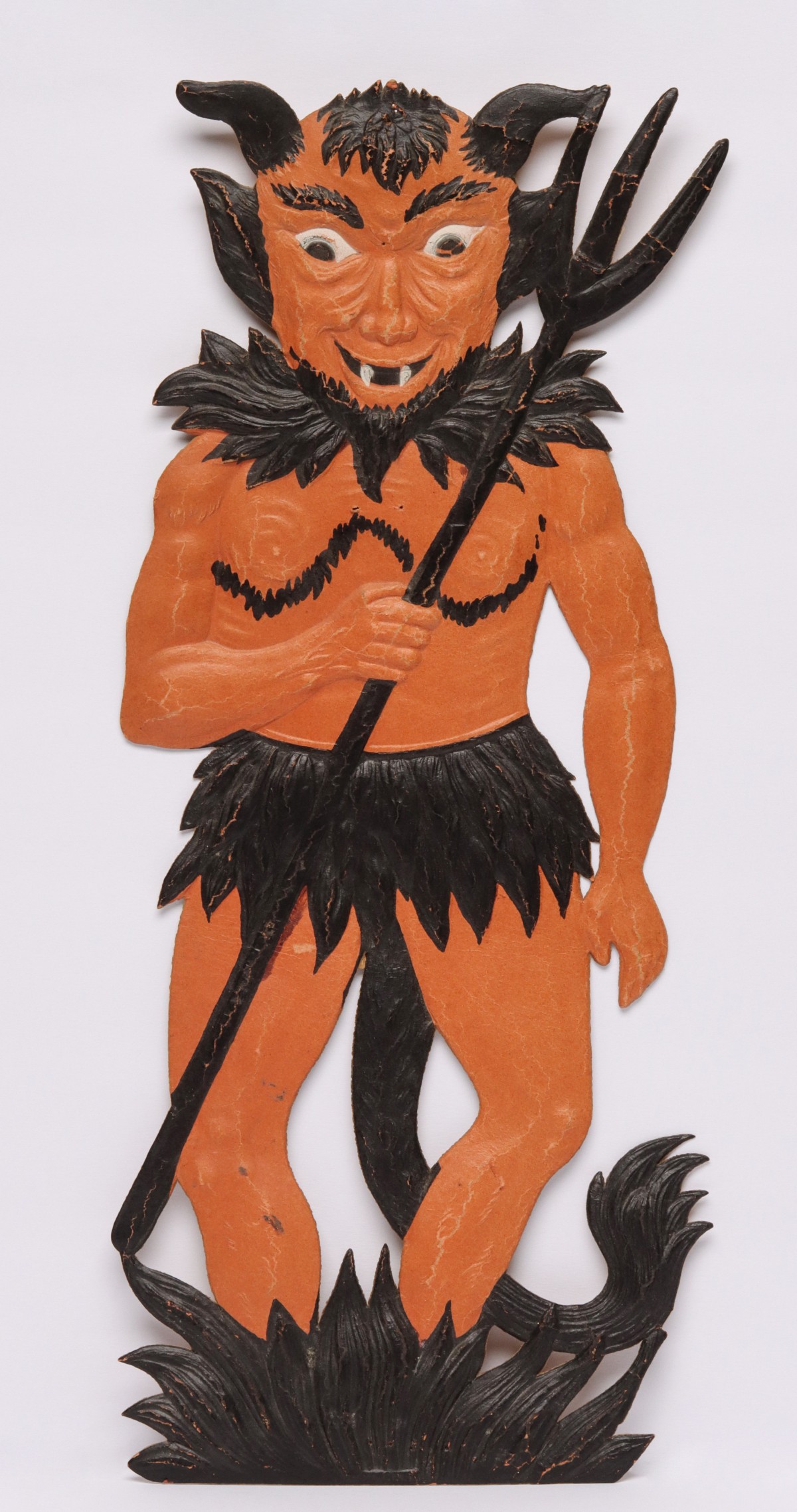 DIE-CUT EMBOSSED HALLOWEEN DECORATIONS MKD GERMANY