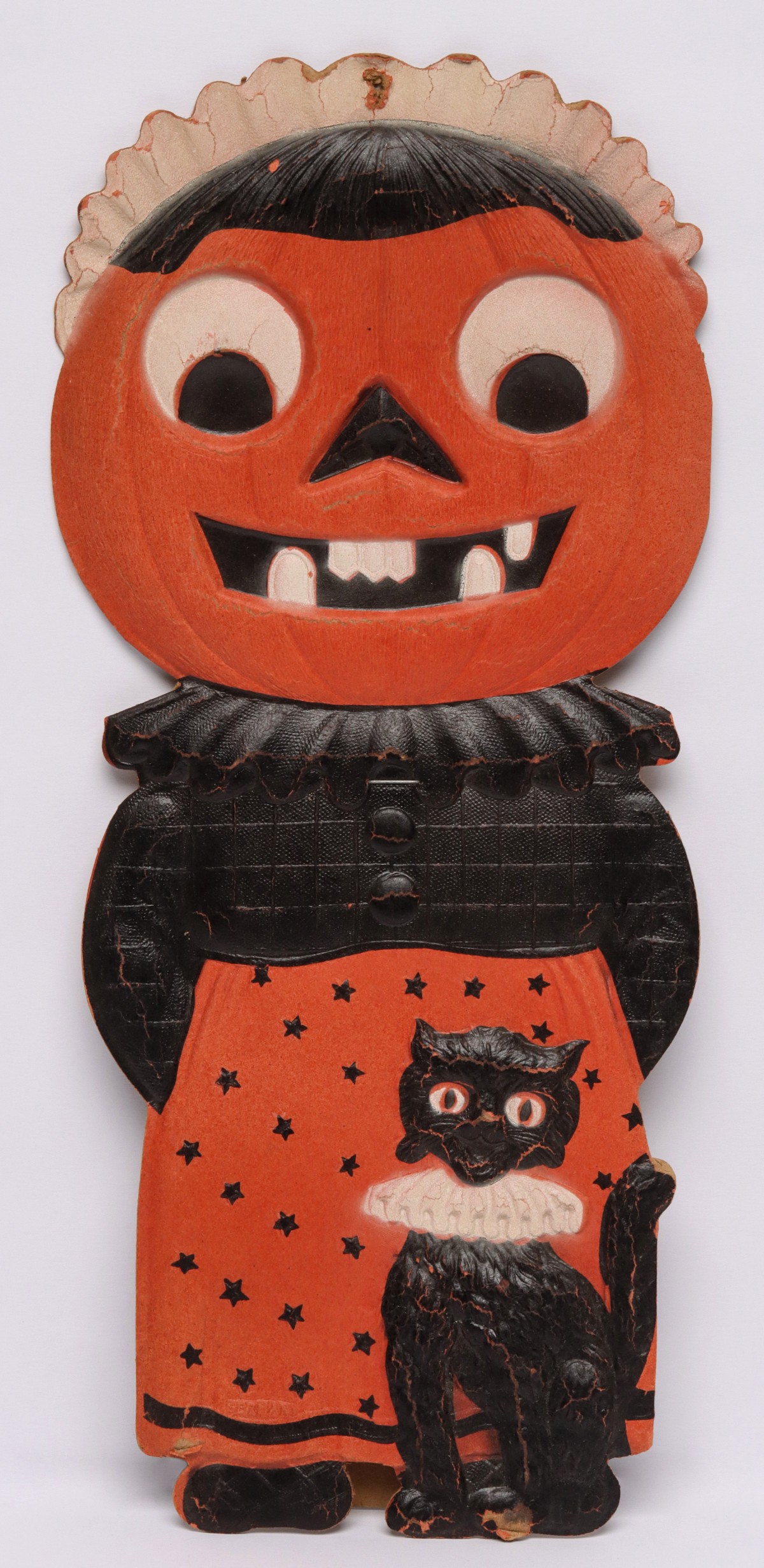 DIE-CUT EMBOSSED HALLOWEEN DECORATIONS MKD GERMANY