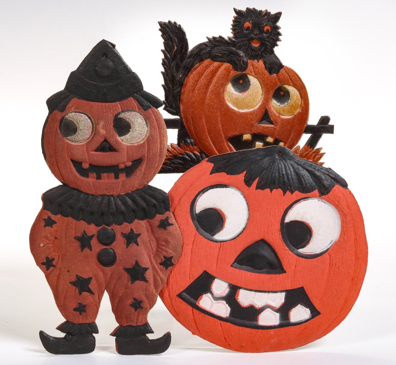 DIE-CUT EMBOSSED HALLOWEEN DECORATIONS MKD GERMANY