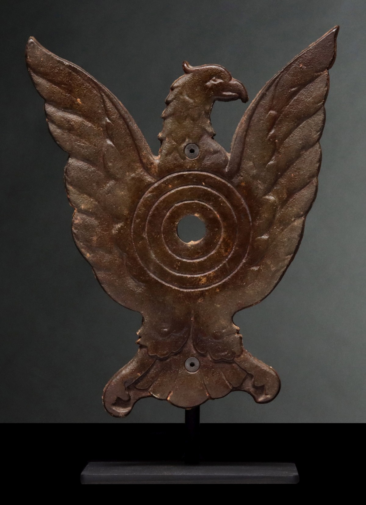 A SPREAD WING EAGLE CAST IRON SHOOTING GALLERY TARGET