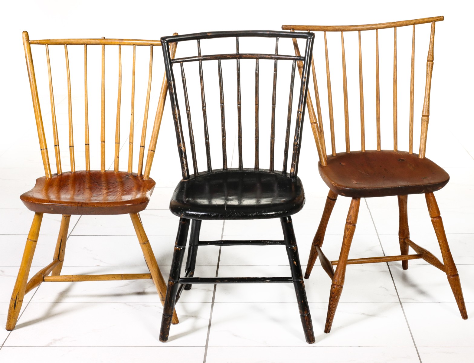 THREE CIRCA 1800 AMERICAN BIRDCAGE WINDSOR CHAIRS