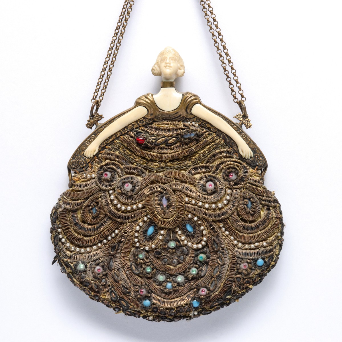 A FINE AND RARE FIGURAL FRAME PURSE OF EXOTIC MATERIALS