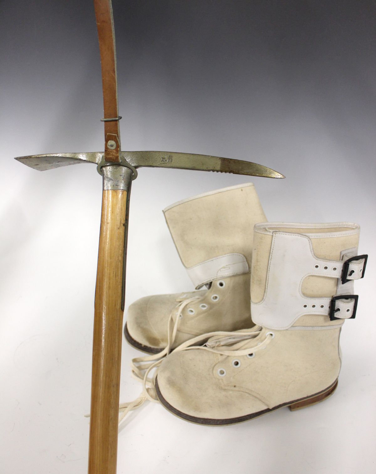 WWII US ARMY 'AMES' ICE AXE WITH WHITE WINTER BOOTS