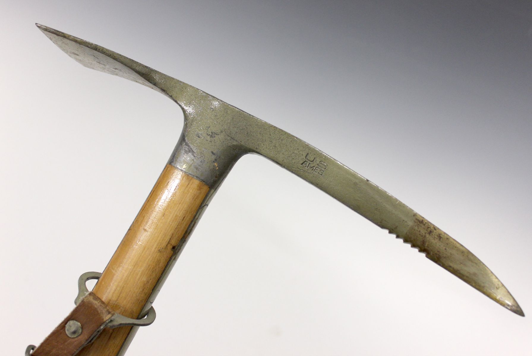 WWII US ARMY 'AMES' ICE AXE WITH WHITE WINTER BOOTS