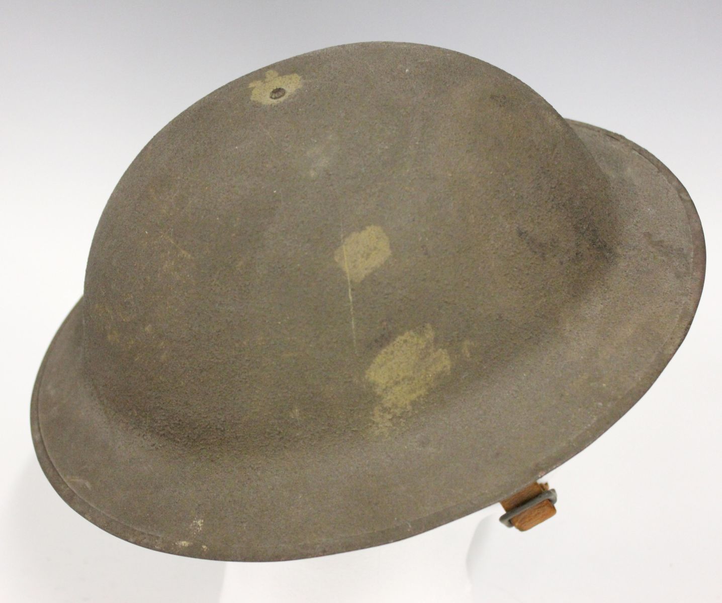 US ARMY WWI HELMET AND OFFICER VISOR CAP