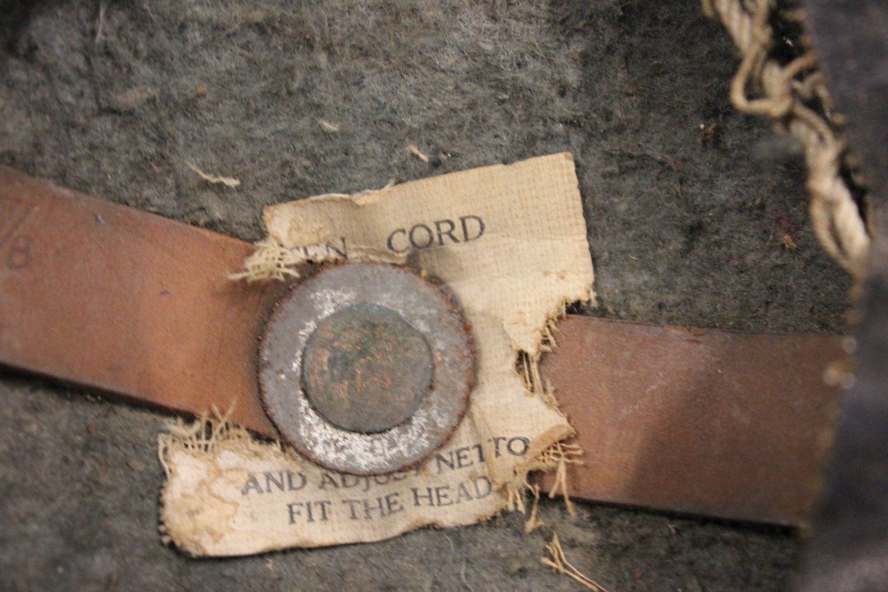 US ARMY WWI HELMET AND OFFICER VISOR CAP