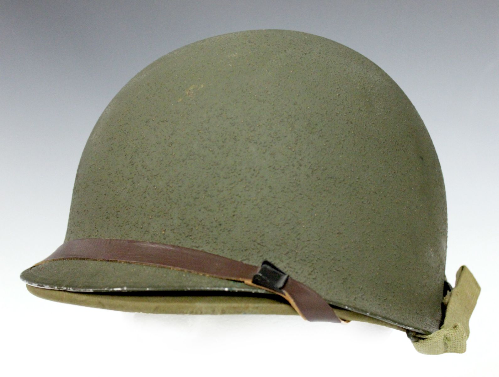 US ARMY M-1 FIXED BALE HELMET WITH FIBER LINER