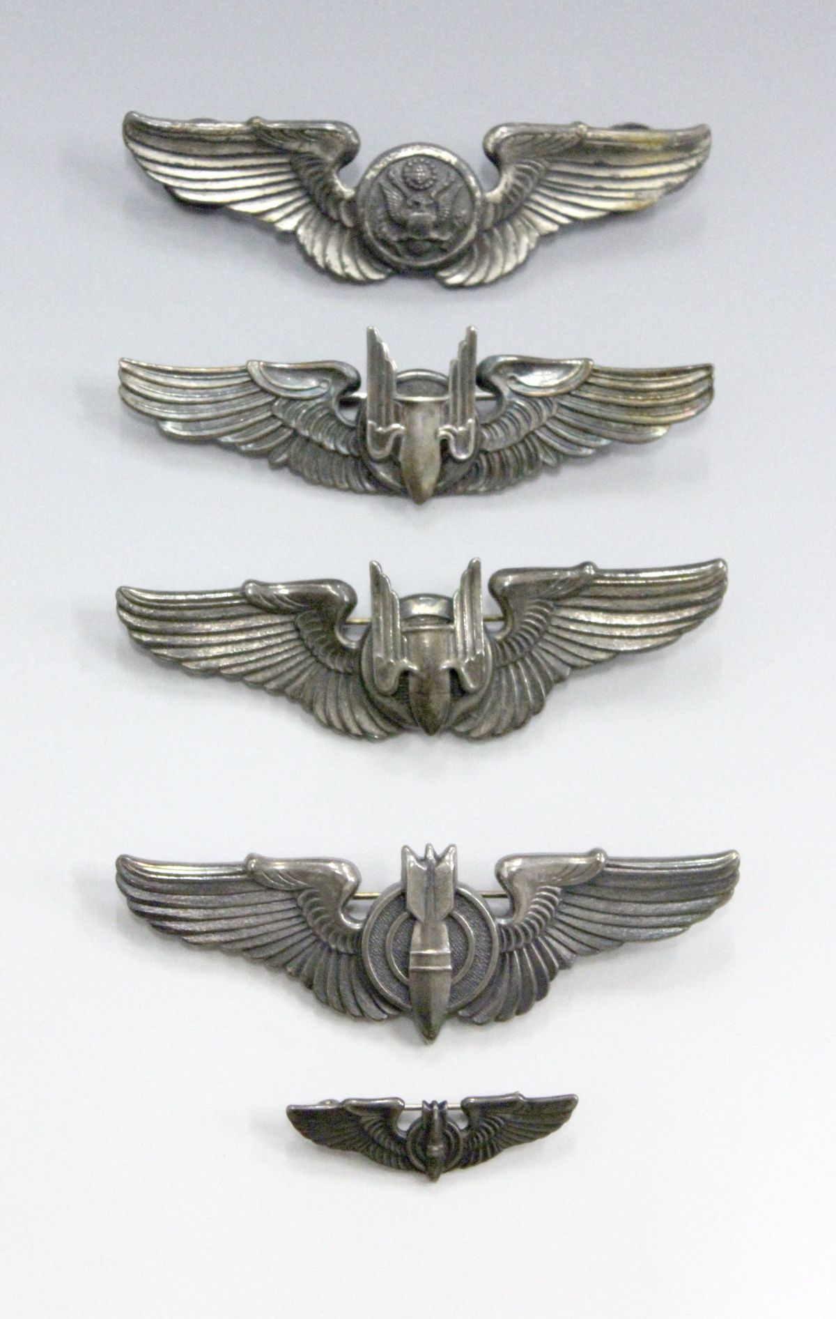 FIVE STERLING AAF WINGS, BOMBARDIER, GUNNER, AIR CREW