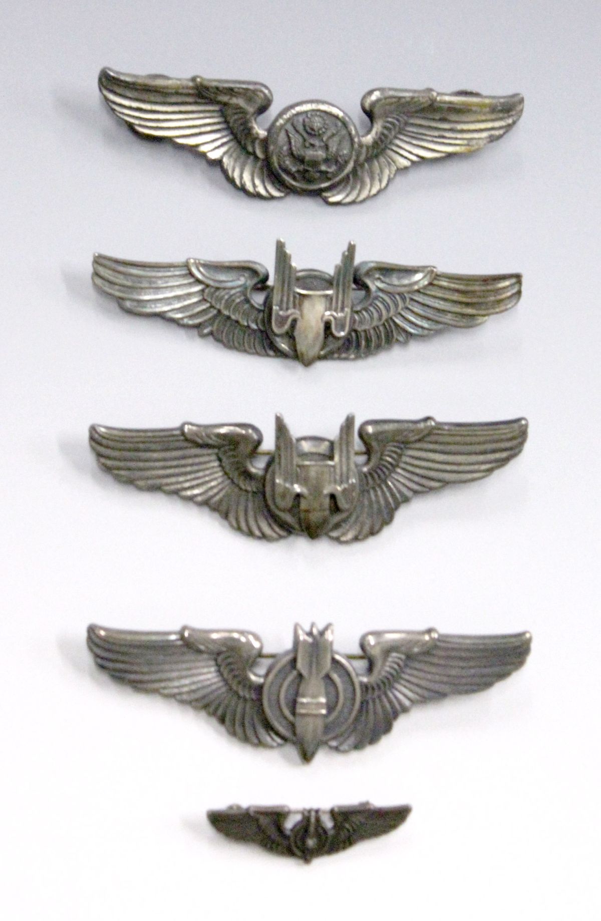 FIVE STERLING AAF WINGS, BOMBARDIER, GUNNER, AIR CREW