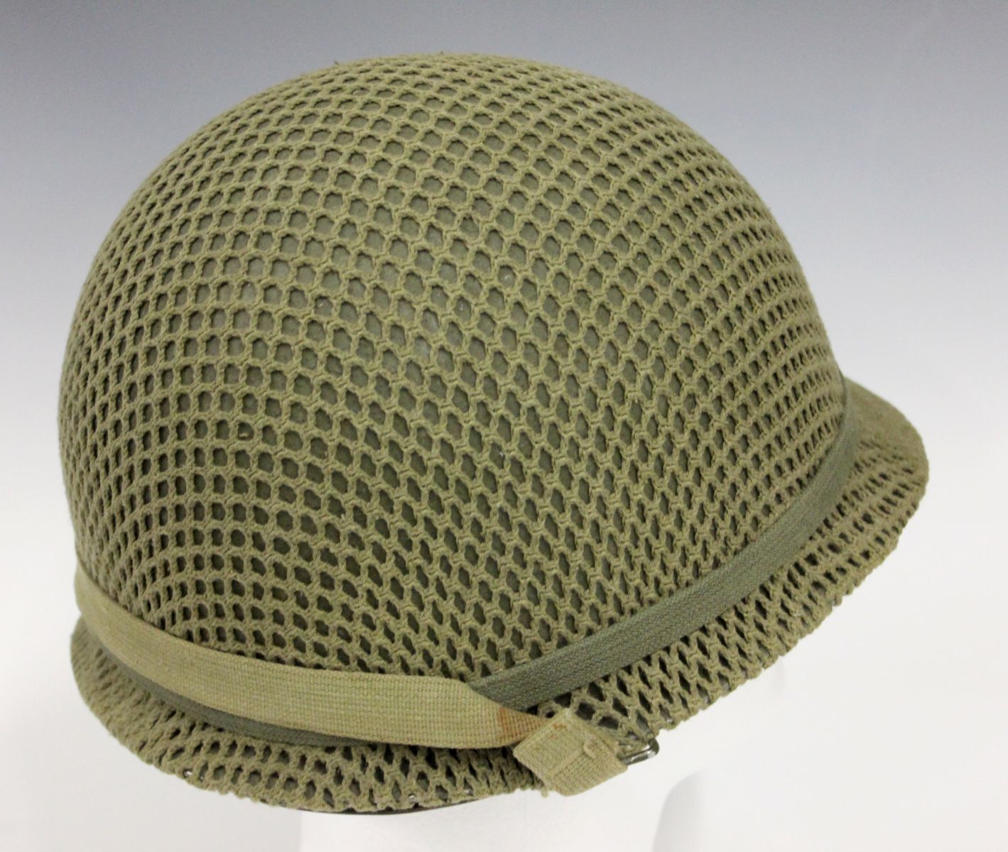 US ARMY M-1 HELMET WITH LINER AND NETTING