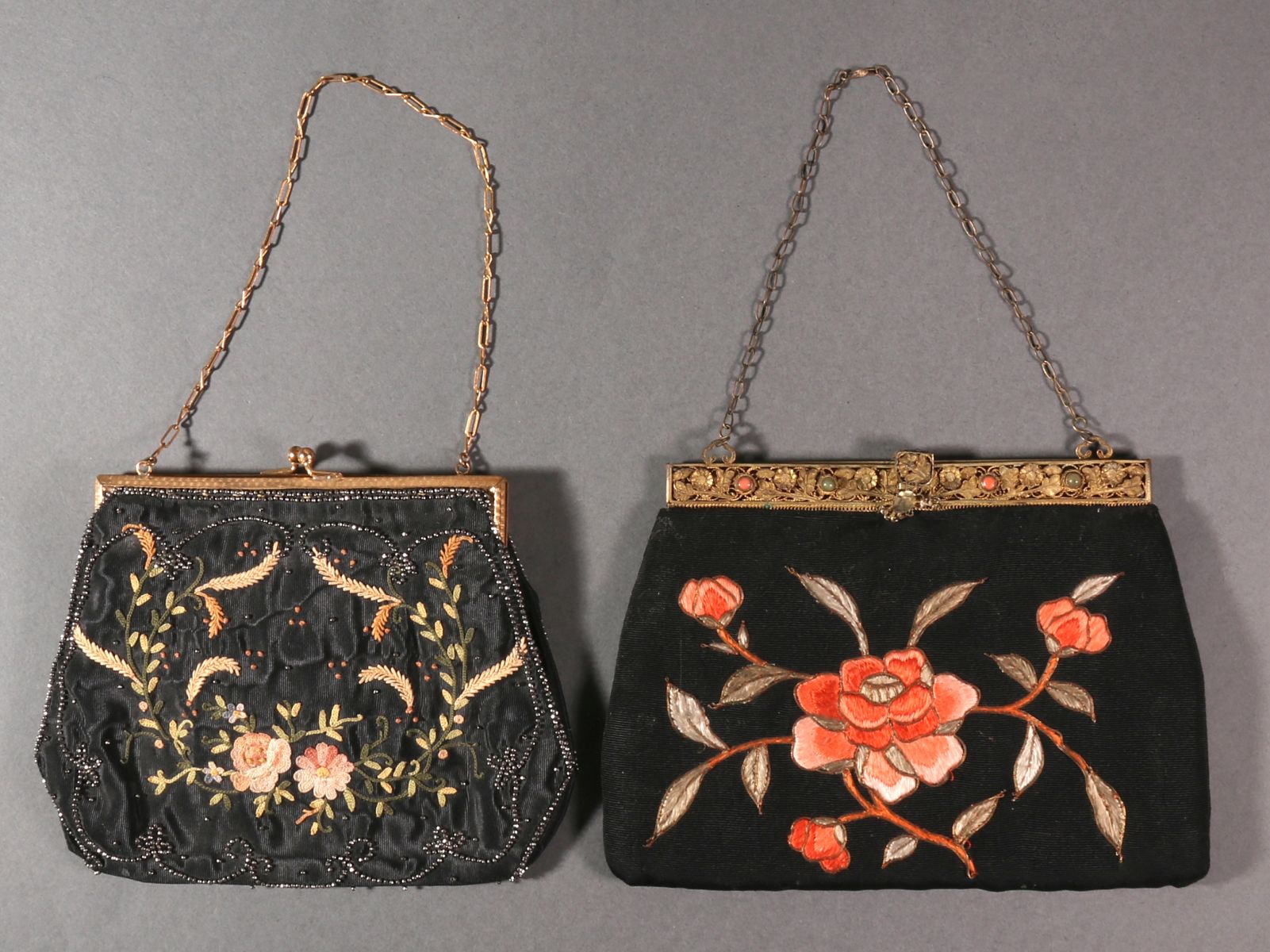 A COLLECTION OF SEVEN ANTIQUE AND VINTAGE PURSES