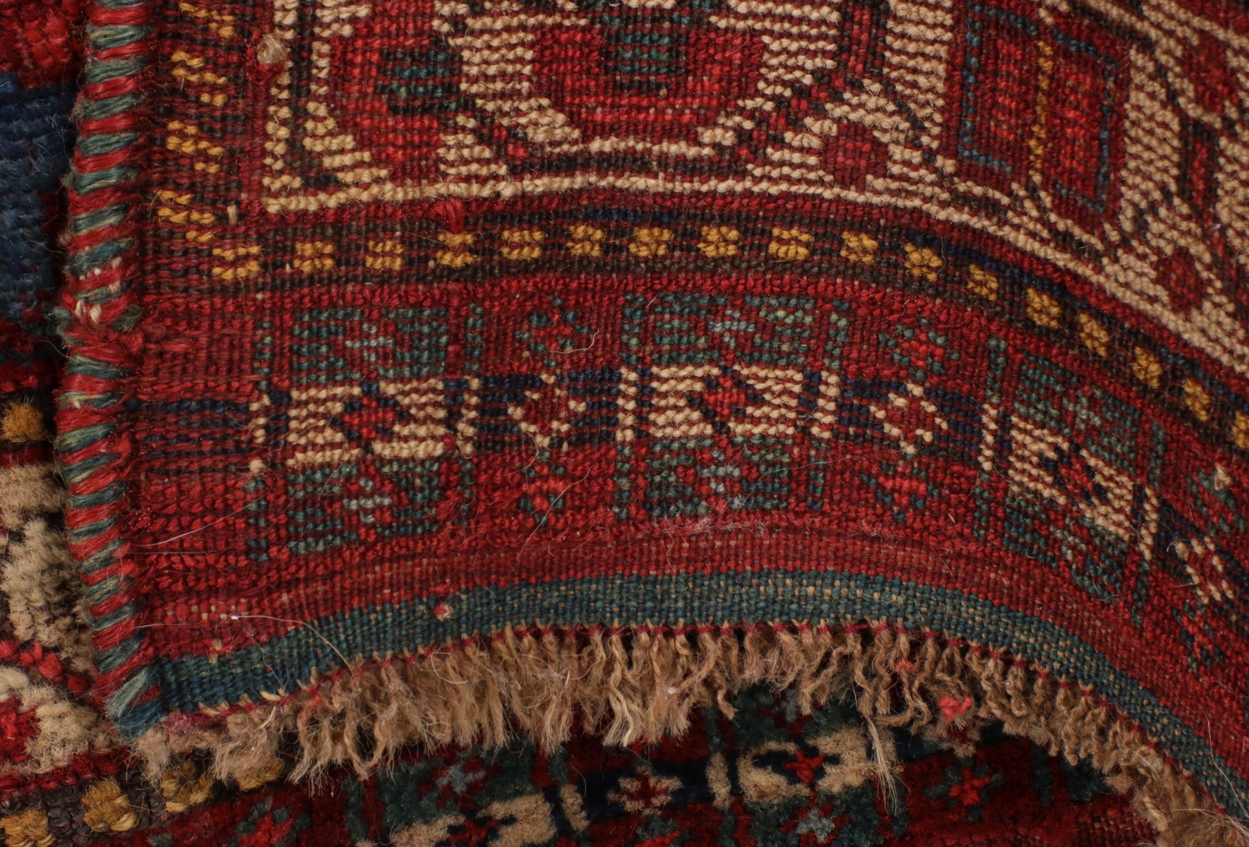 A SOUTHWEST PERSIAN KAMSEH AREA RUG CIRCA 1900