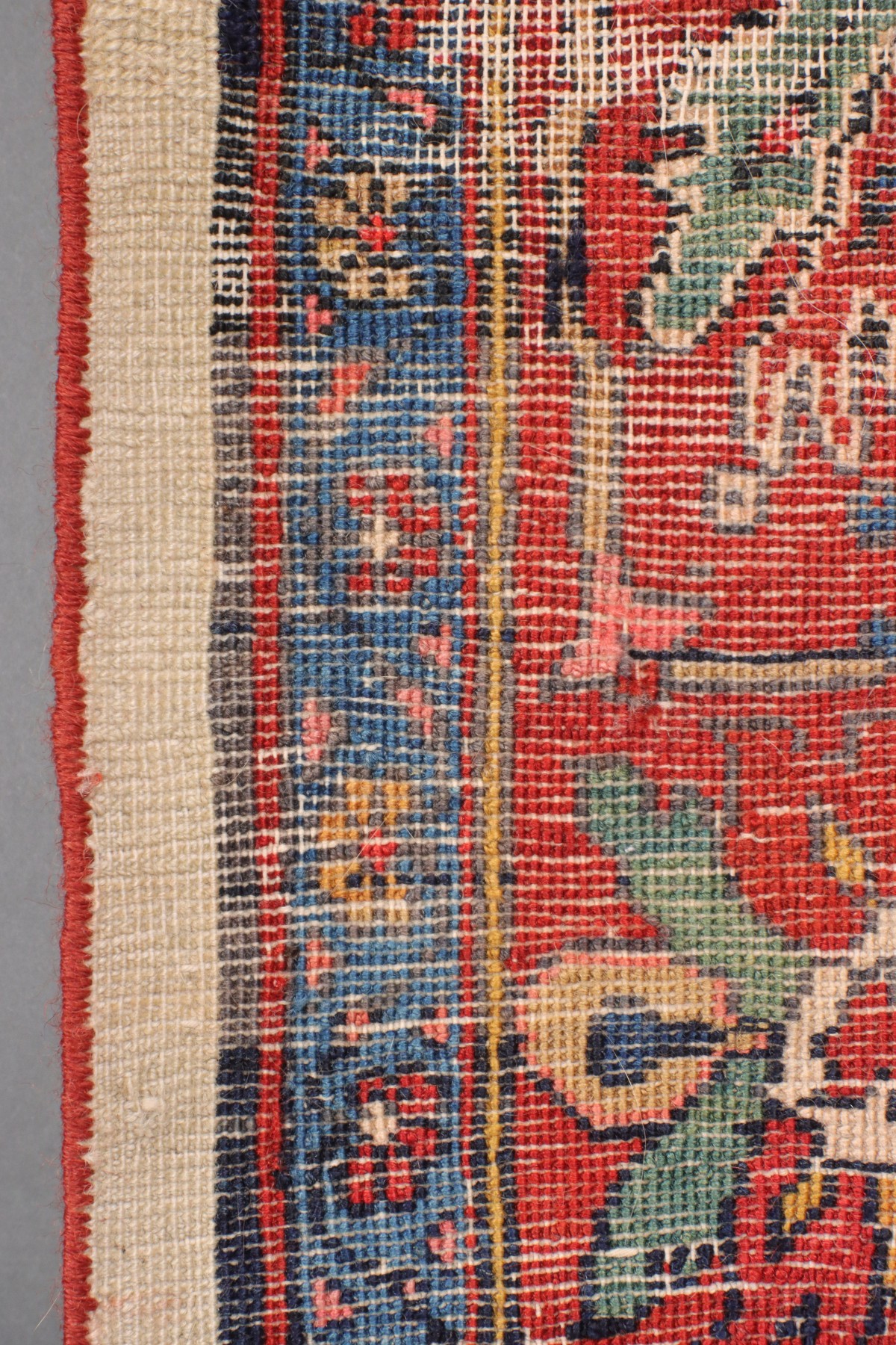 A NORTHERN PERSIA BIDJAR RUG WITH MEDALLION C. 1910