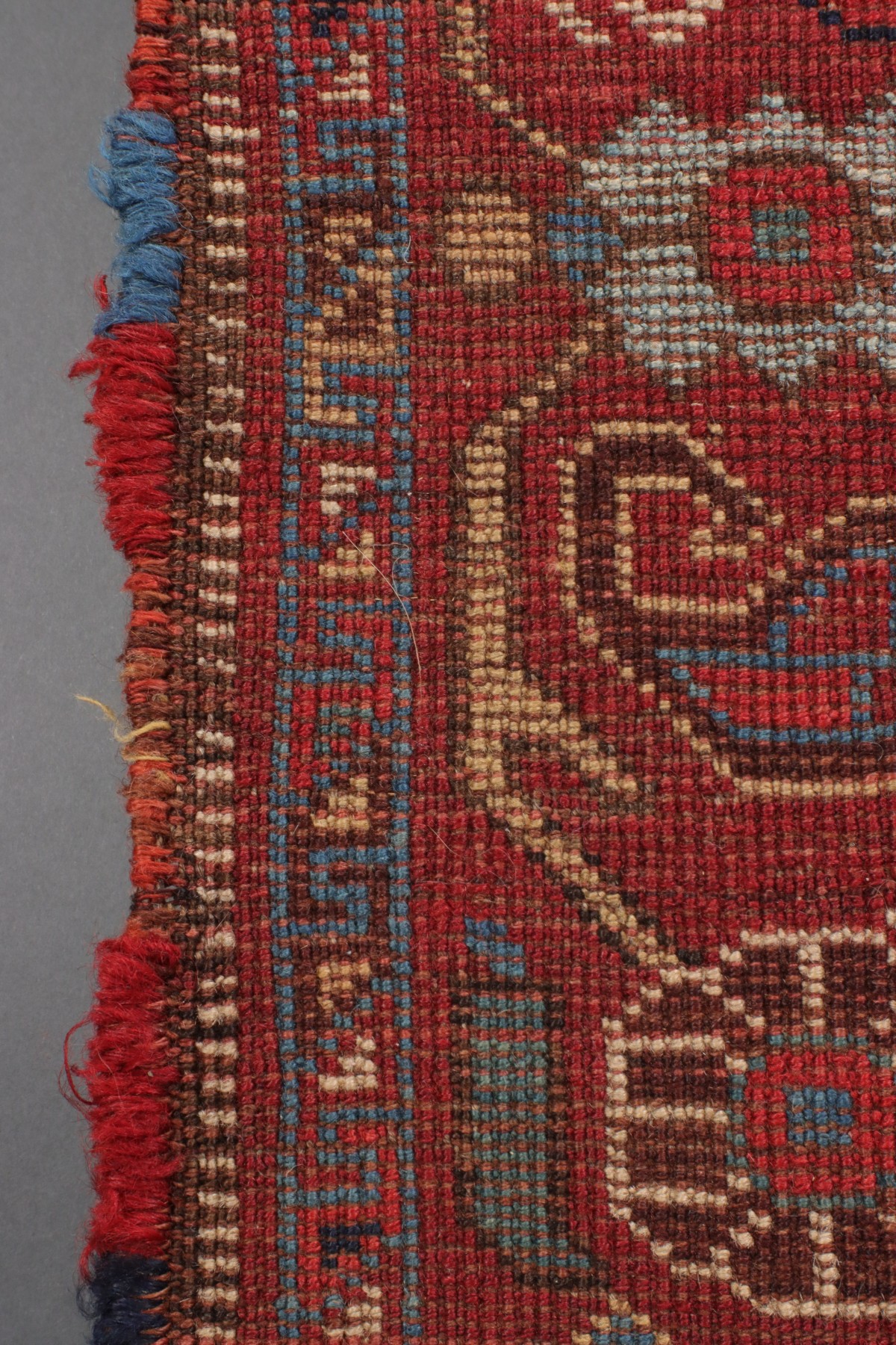 A SOUTHWEST PERSIAN KAMSEH AREA RUG CIRCA 1890