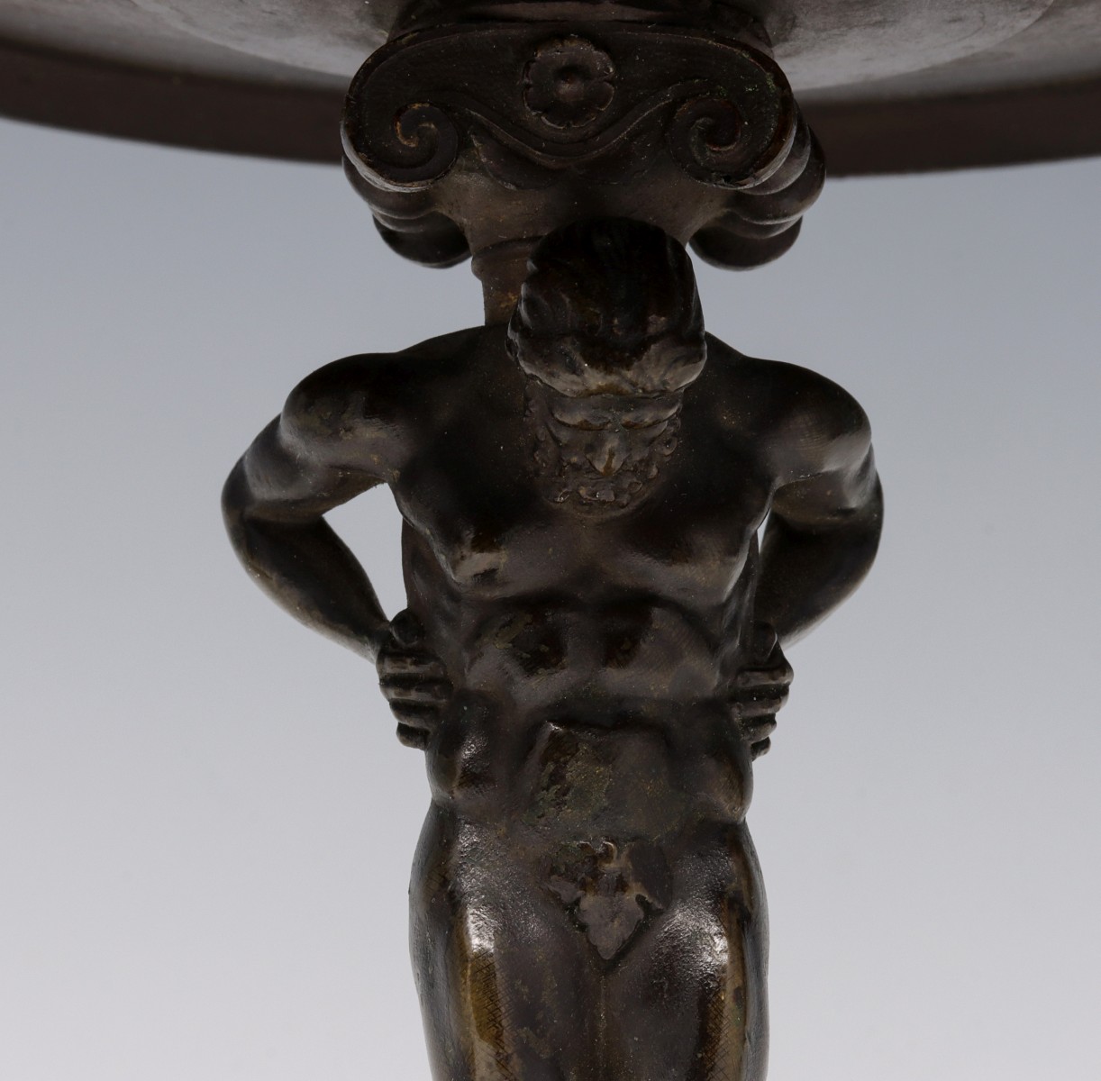 A PAIR EARLY 20TH CENTURY FIGURAL MALE BRONZE TAZZA