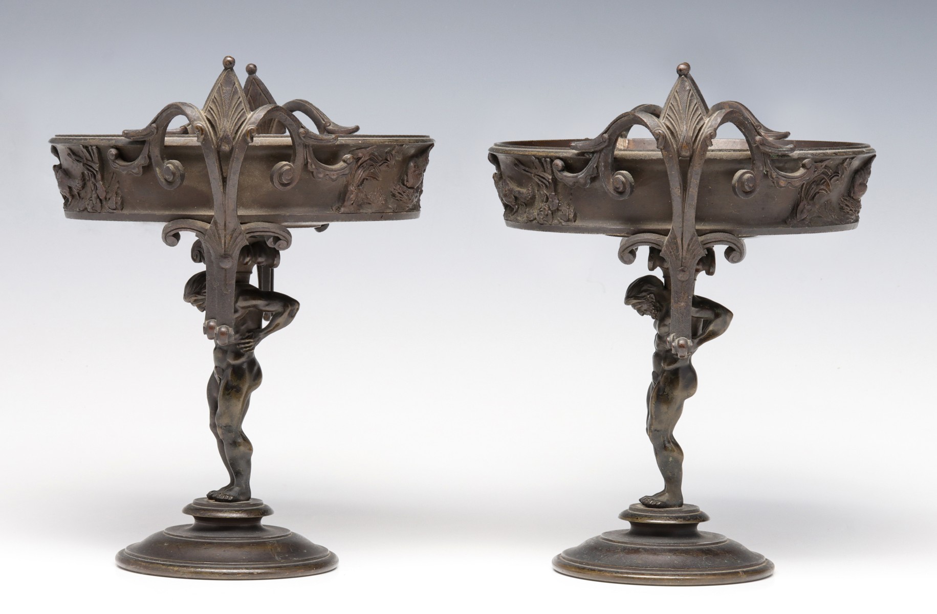 A PAIR EARLY 20TH CENTURY FIGURAL MALE BRONZE TAZZA