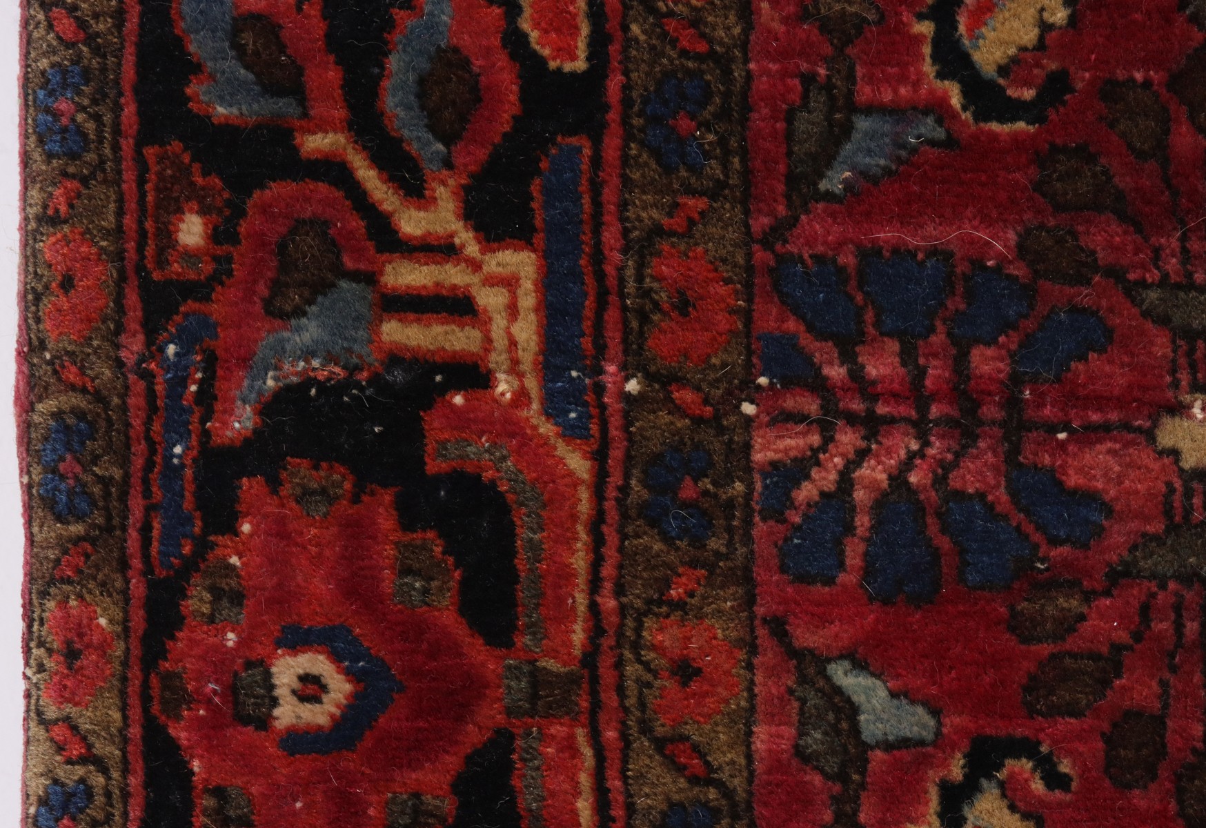 A JEWEL COLOR PERSIAN SAROUK CARPET CIRCA 1920